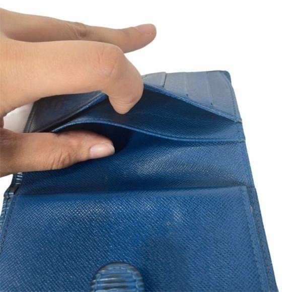Authentic Louis Vuitton Wallet Epi Porte Monnaie Billets LV Vintage - Picture 3 of 13